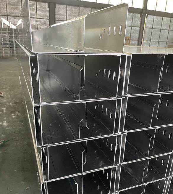 鋁合金型材電纜橋架